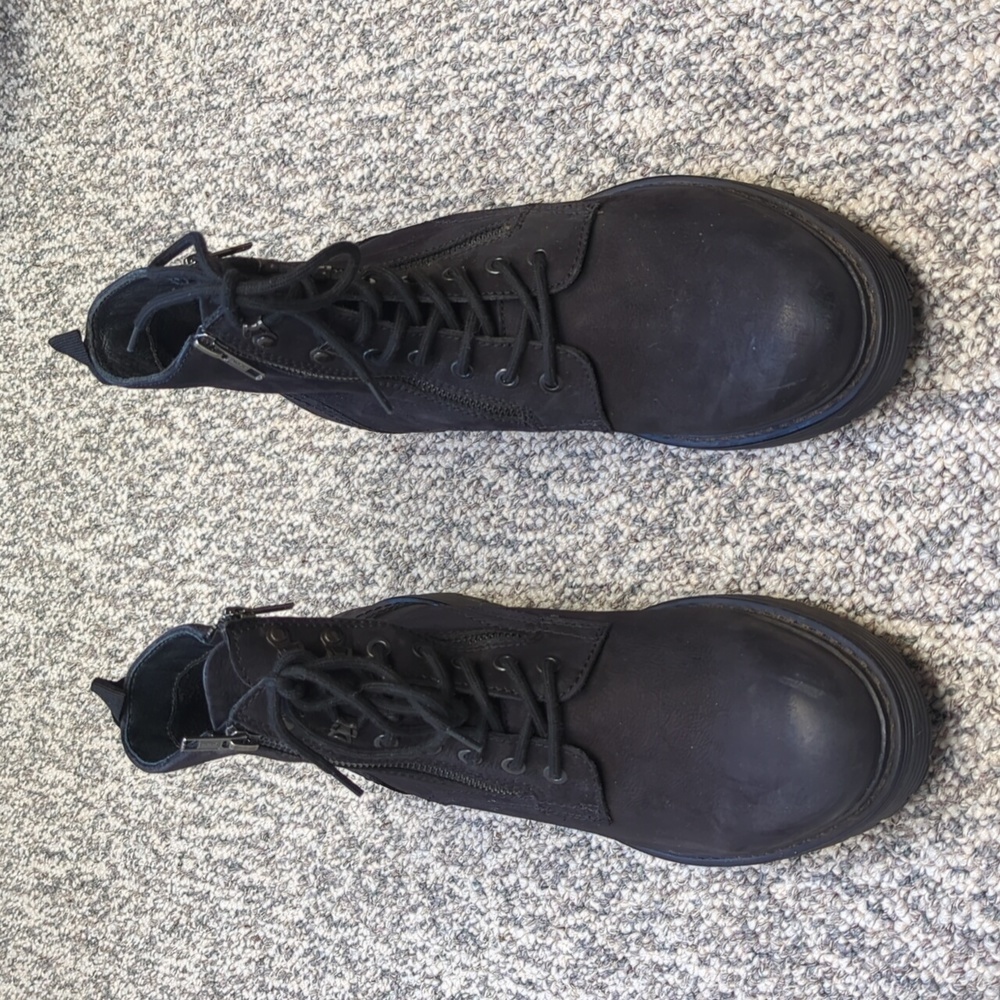 ⭐Steve Madden Men's Suede Boots⭐